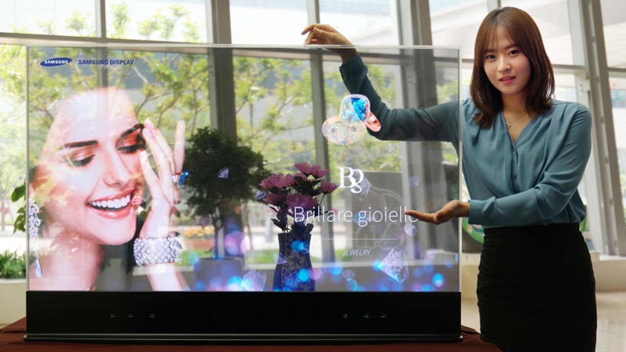 transparentni OLED displej