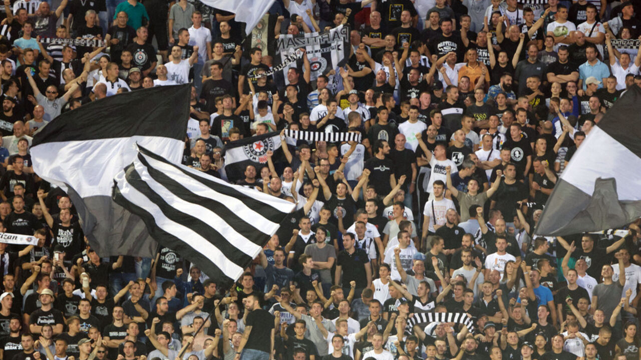 Navijači Partizana tokom meča Partizan - Dila Gori