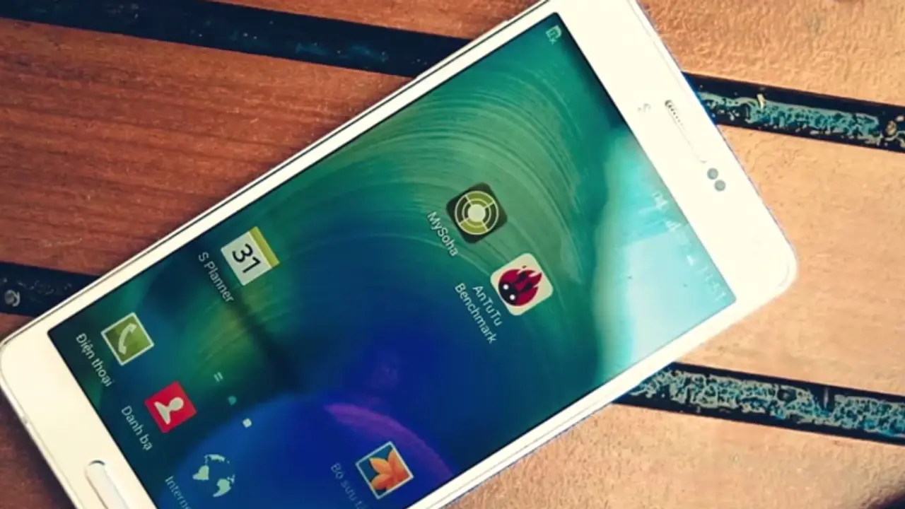 Samsung A8