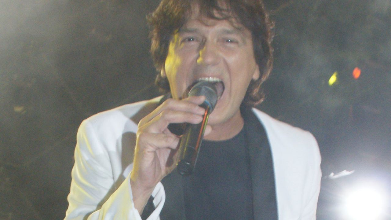 Zdravko Čolić