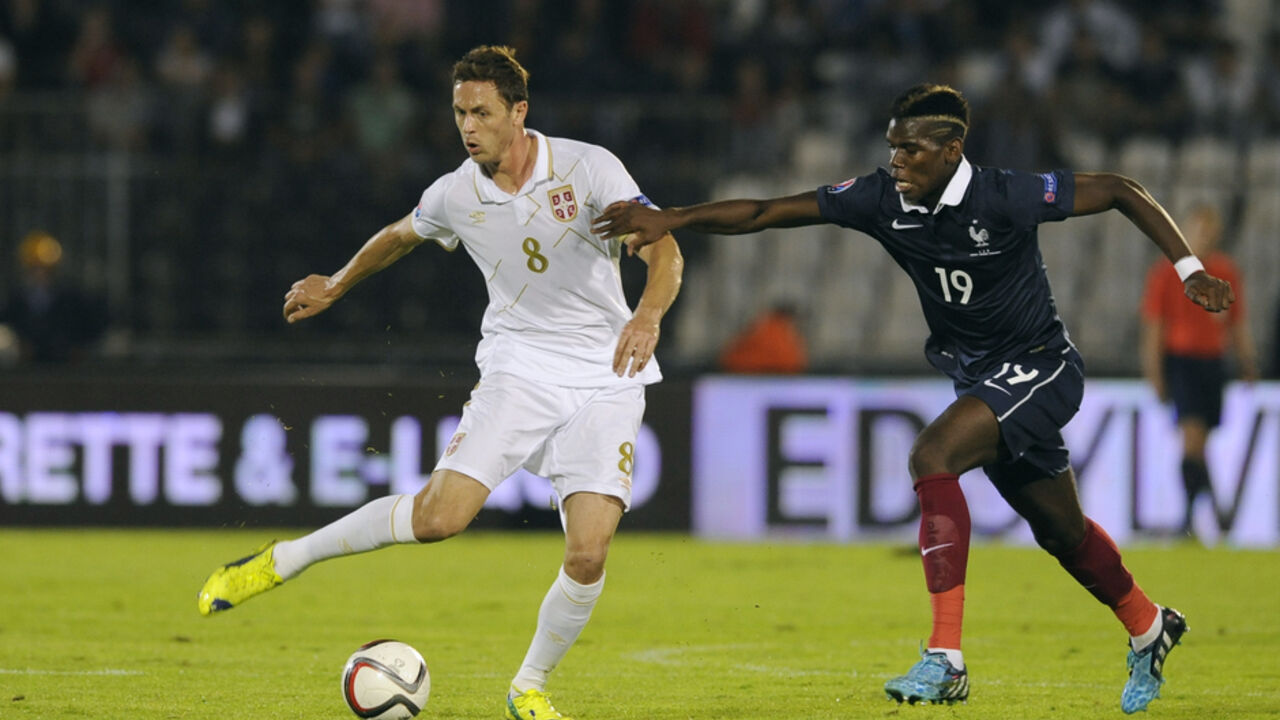 Nemanja Matić i Pol Pogba u prijateljskom meču reprezentacija Srbije i Francuske