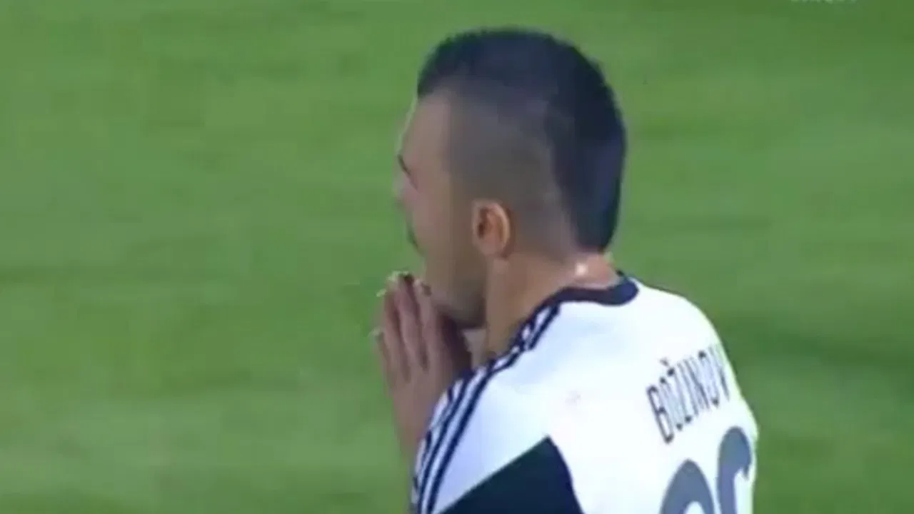 Valeri Božinov posle promašenog penala
