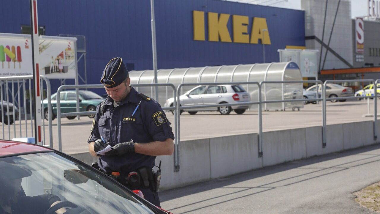 Ubistva u Ikei