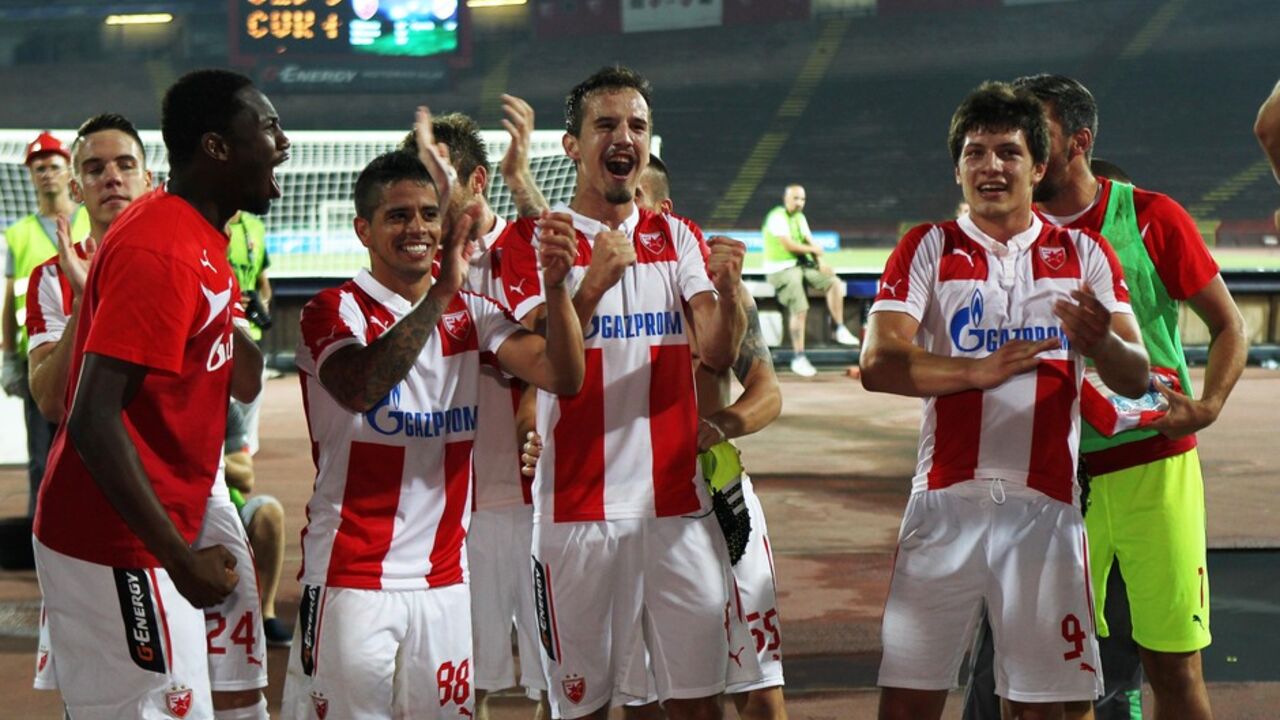 Fudbaleri Crvene zvezde slave pobedu protiv Javora