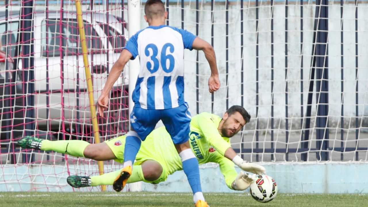 Damir Kahriman, golman Zvezde na meču protiv OFK Beograda