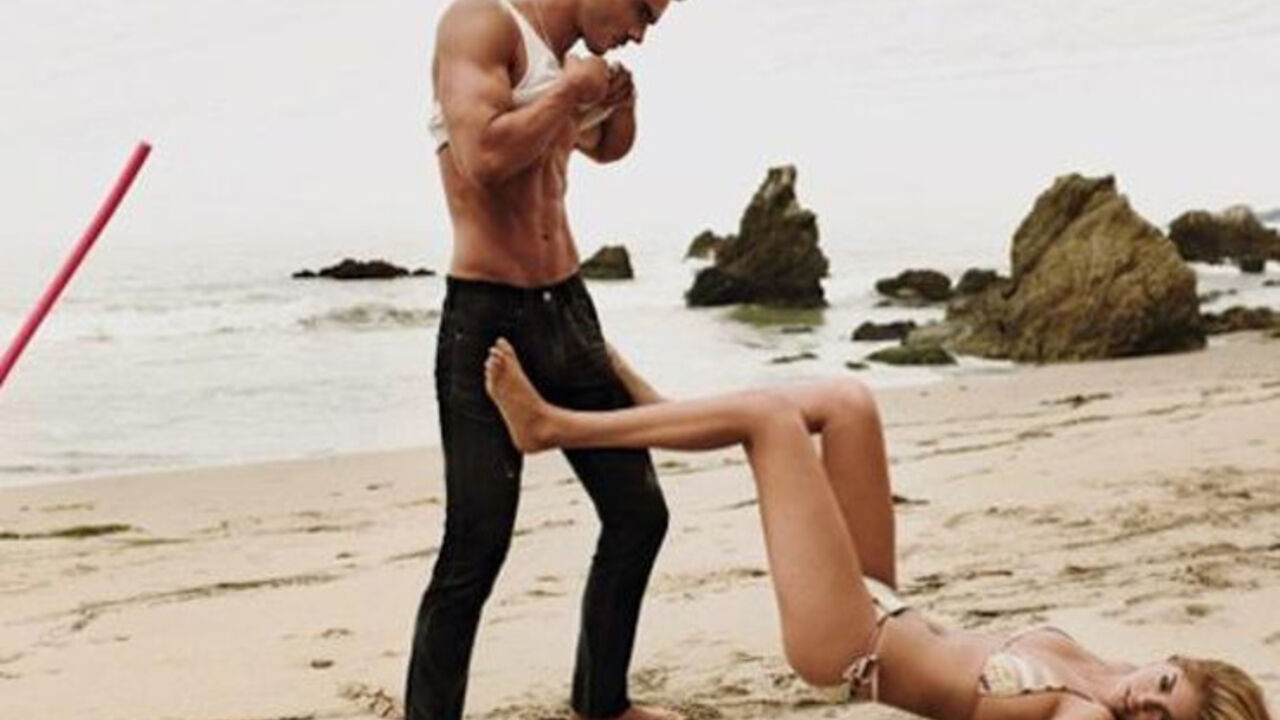 Seksi fotografija na plaži