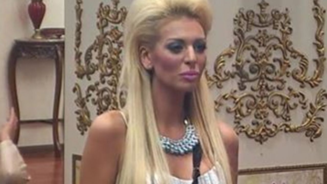 Ava