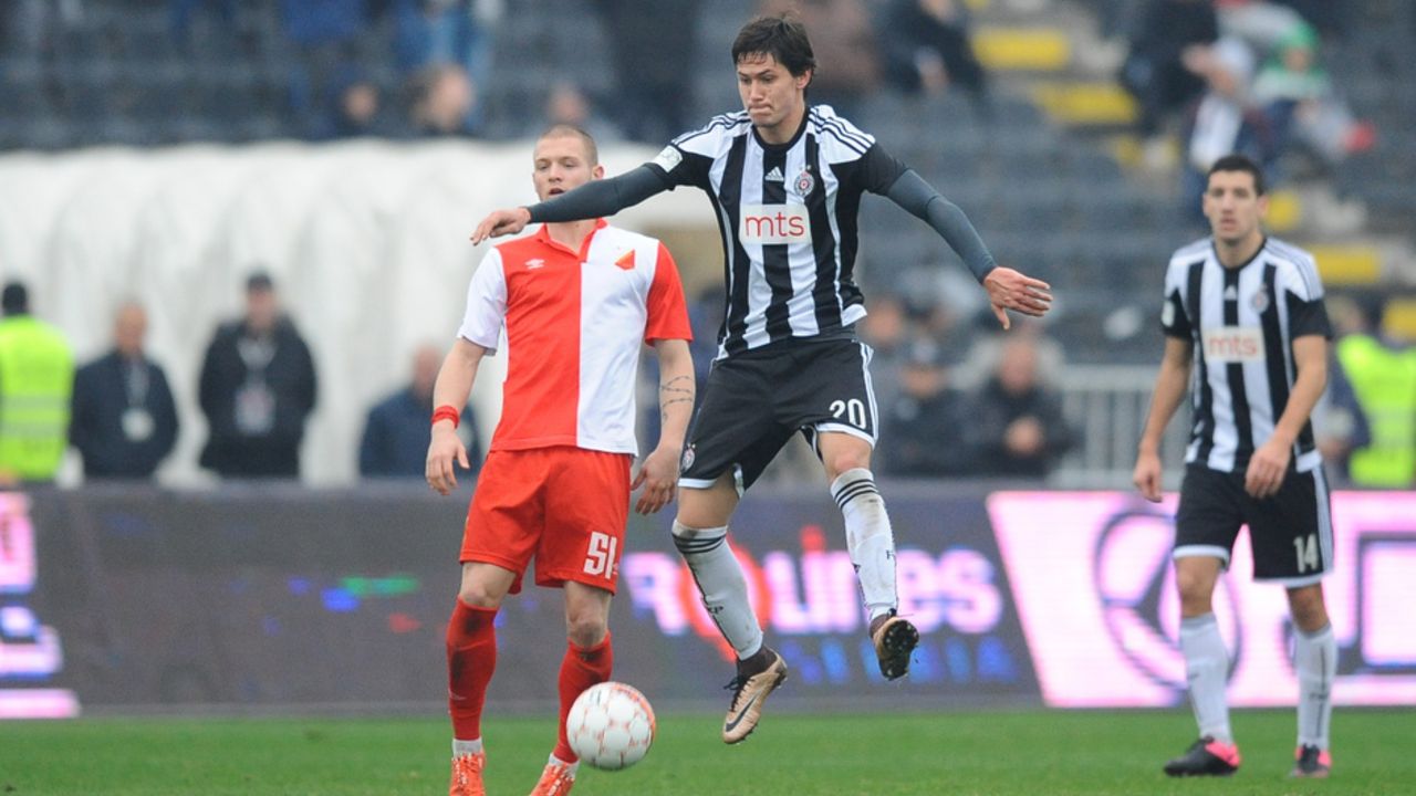 Duel sa meča Partizana i Vojvodine