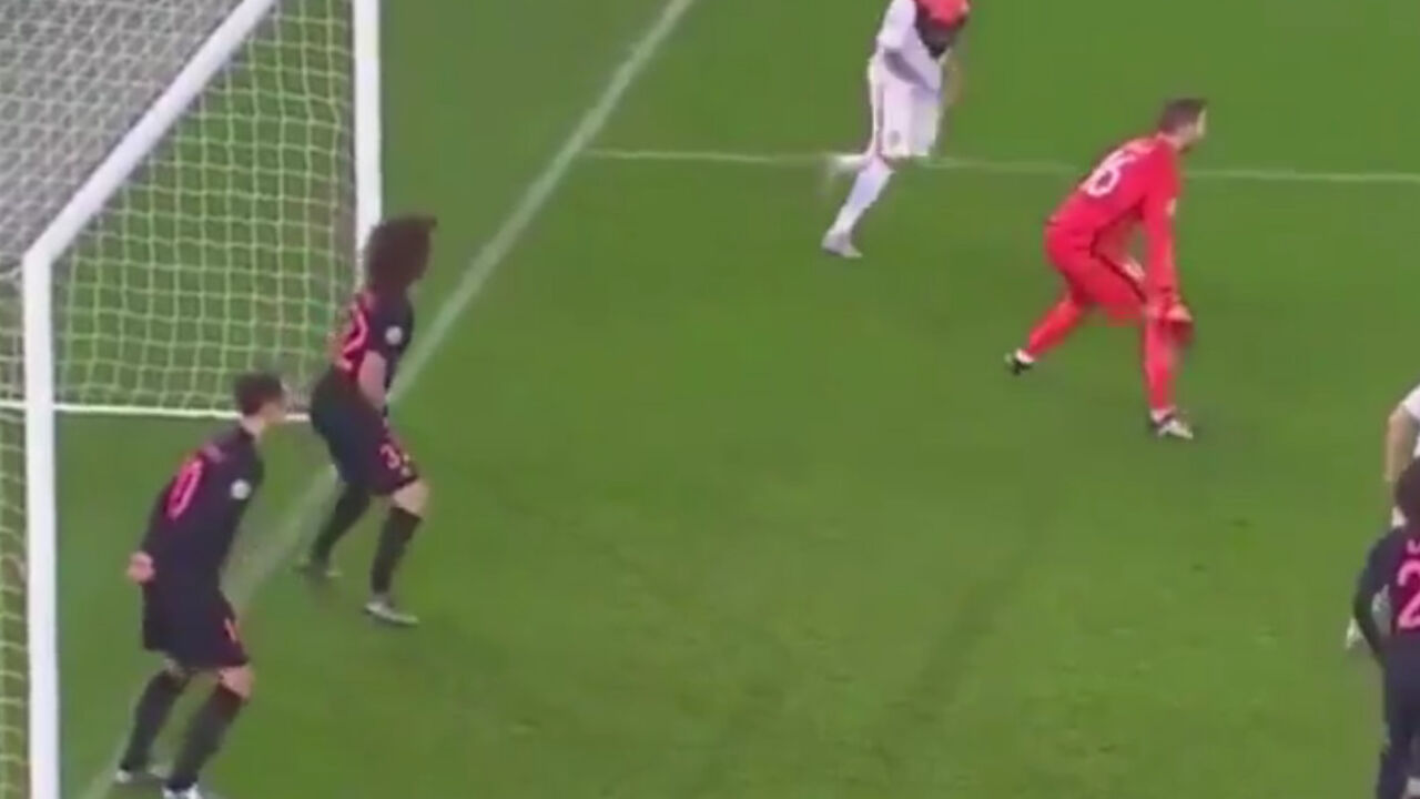 Napadač PSŽ-a Zlatan Ibrahimović na meču sa Šahtjorom
