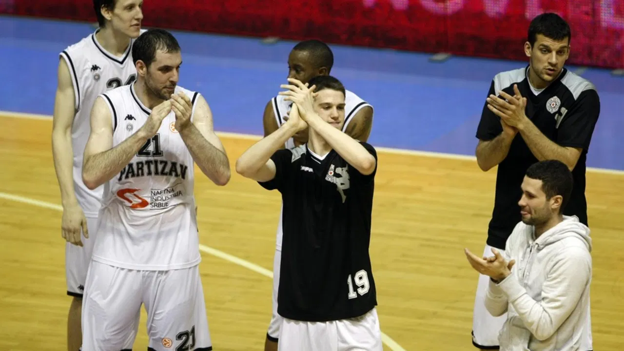 Košarkaši Partizana u sezoni 2009/10.