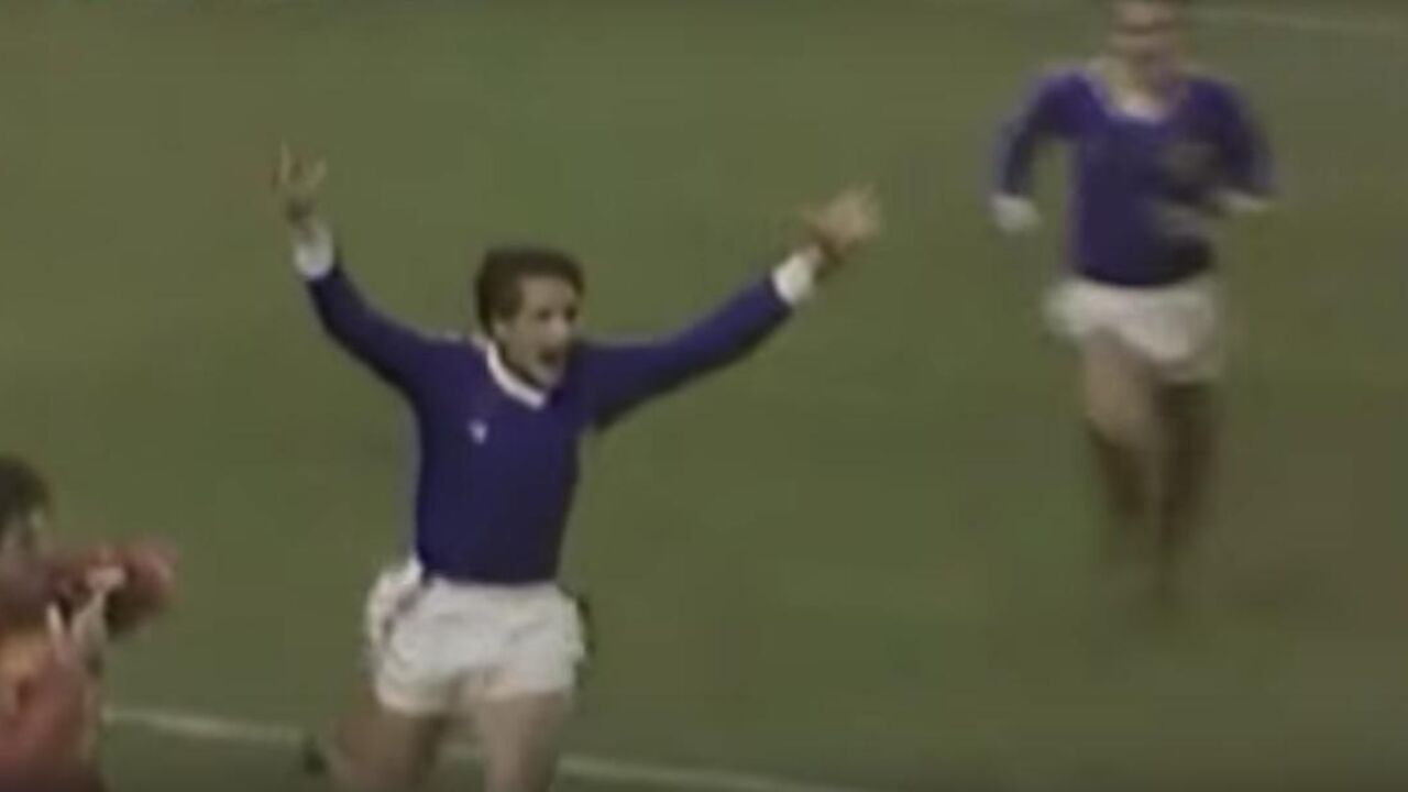 Ljubomir Radanović slavi gol na 'Poljudu' kojim se Jugoslavija plasirala na EP
