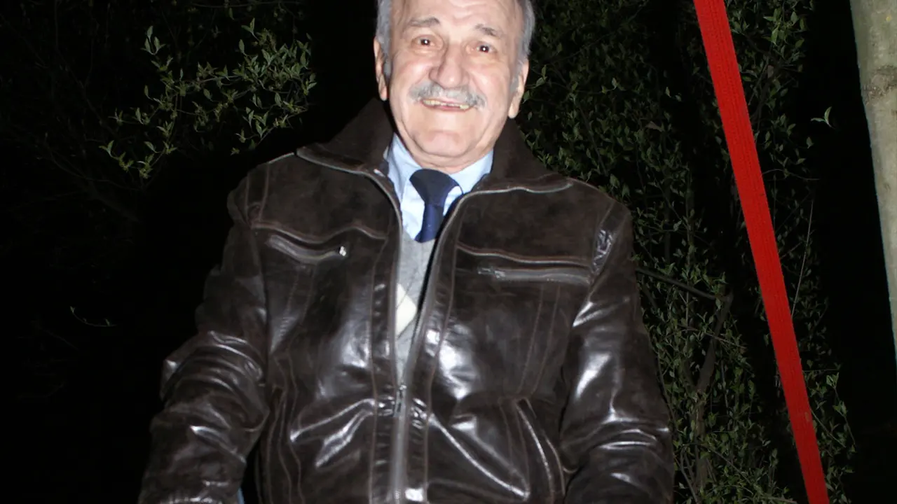Bata Živojinović