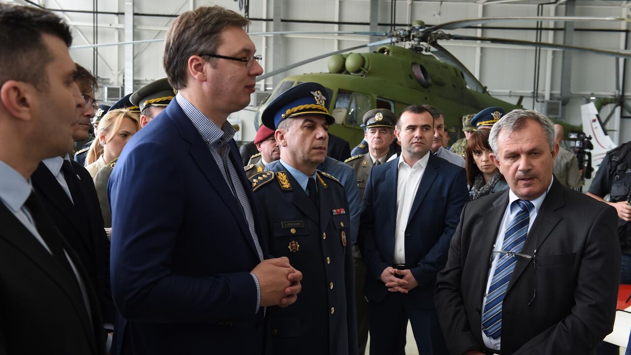 Aleksandar Vučić na aerodromu Batajnica