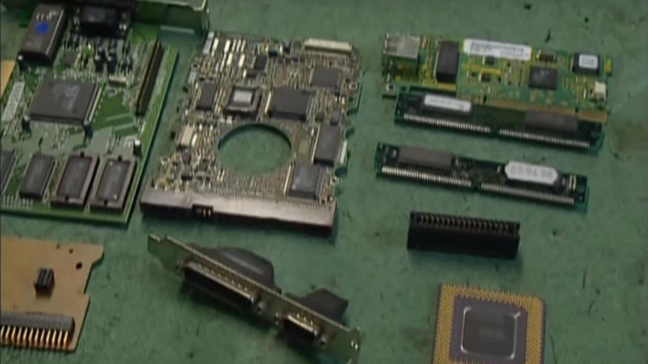 Zlato u elektronskim uređajima