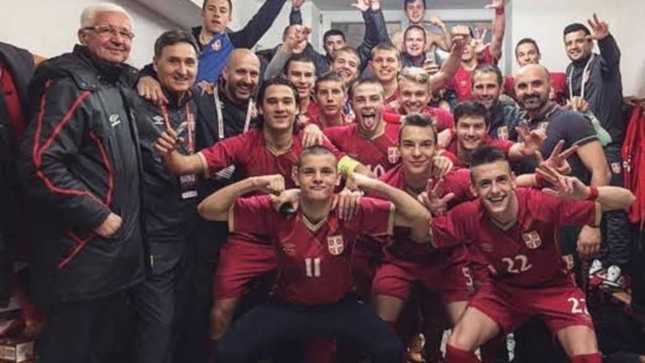 U17