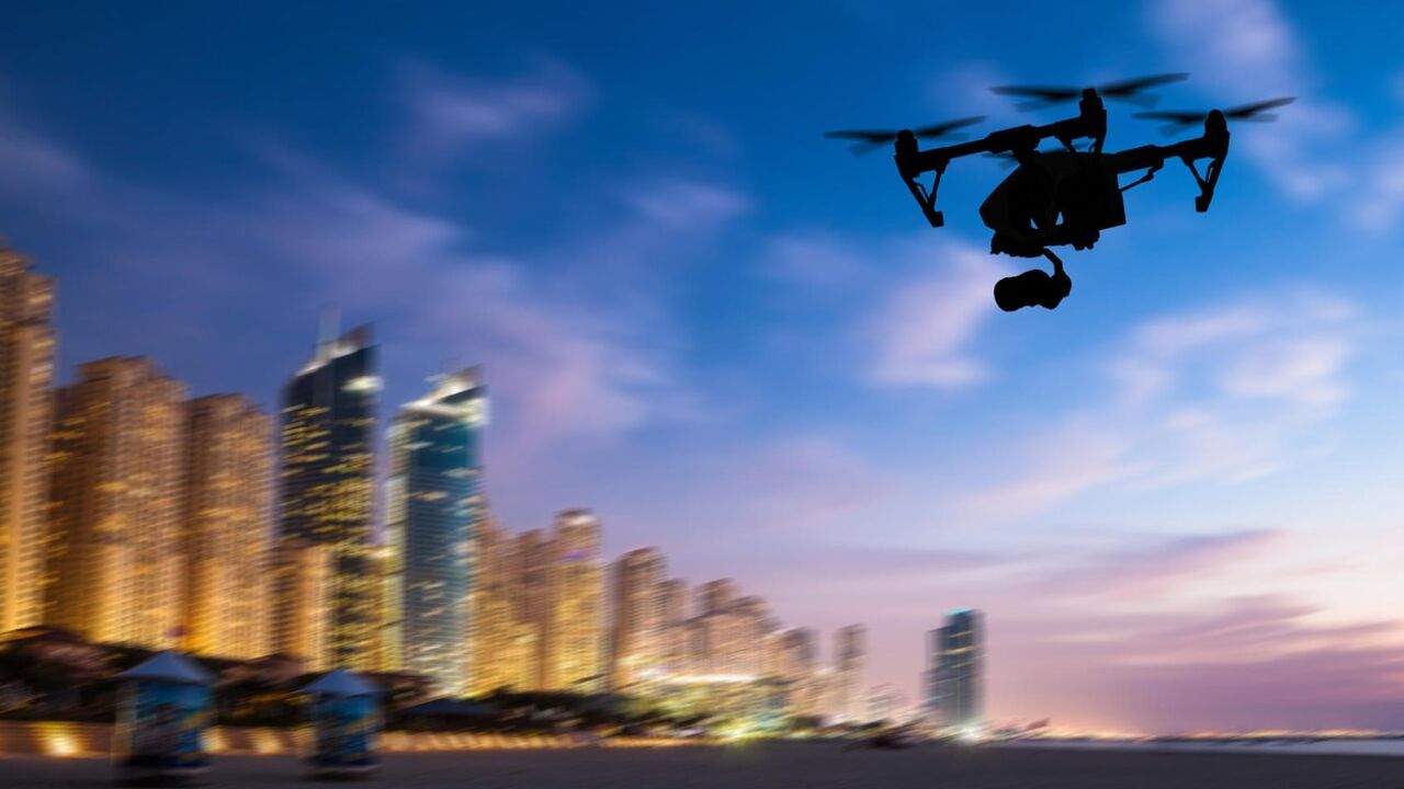 Dron za špijuniranje