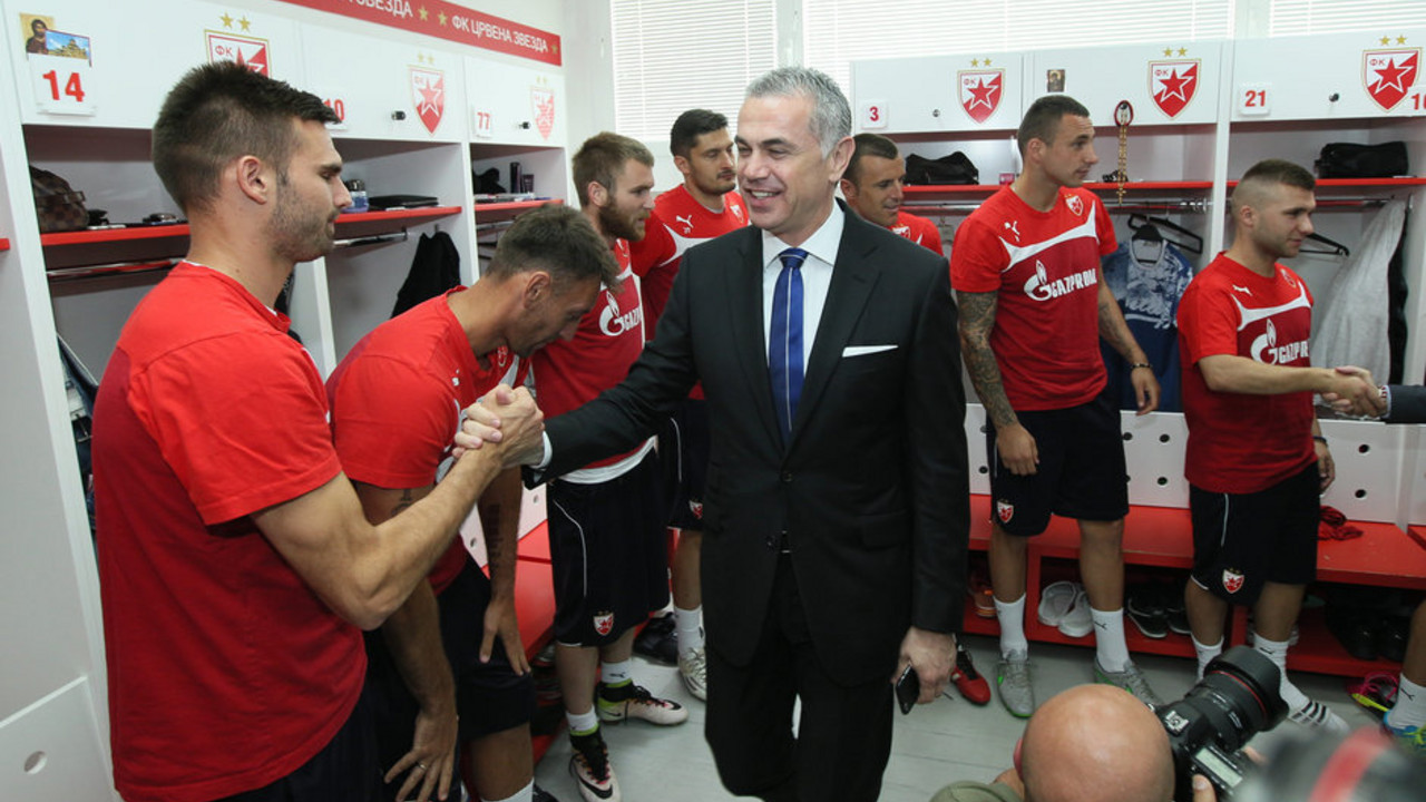 Zvezdan Terzić sa fudbalerima Crvene zvezde