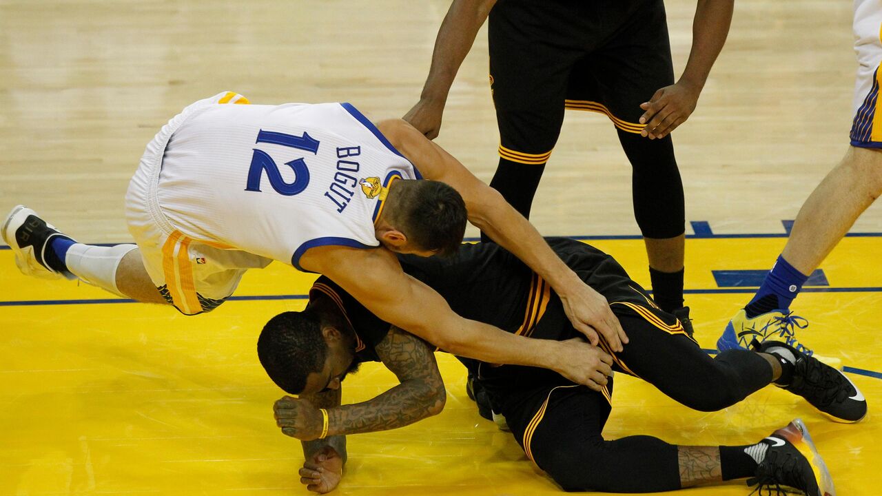 Endrju Bogut