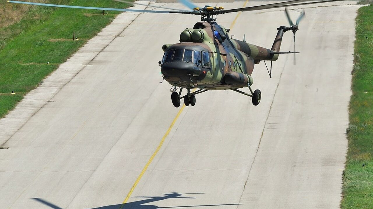 ruski avioni poleću sa aerodroma u Batajnici