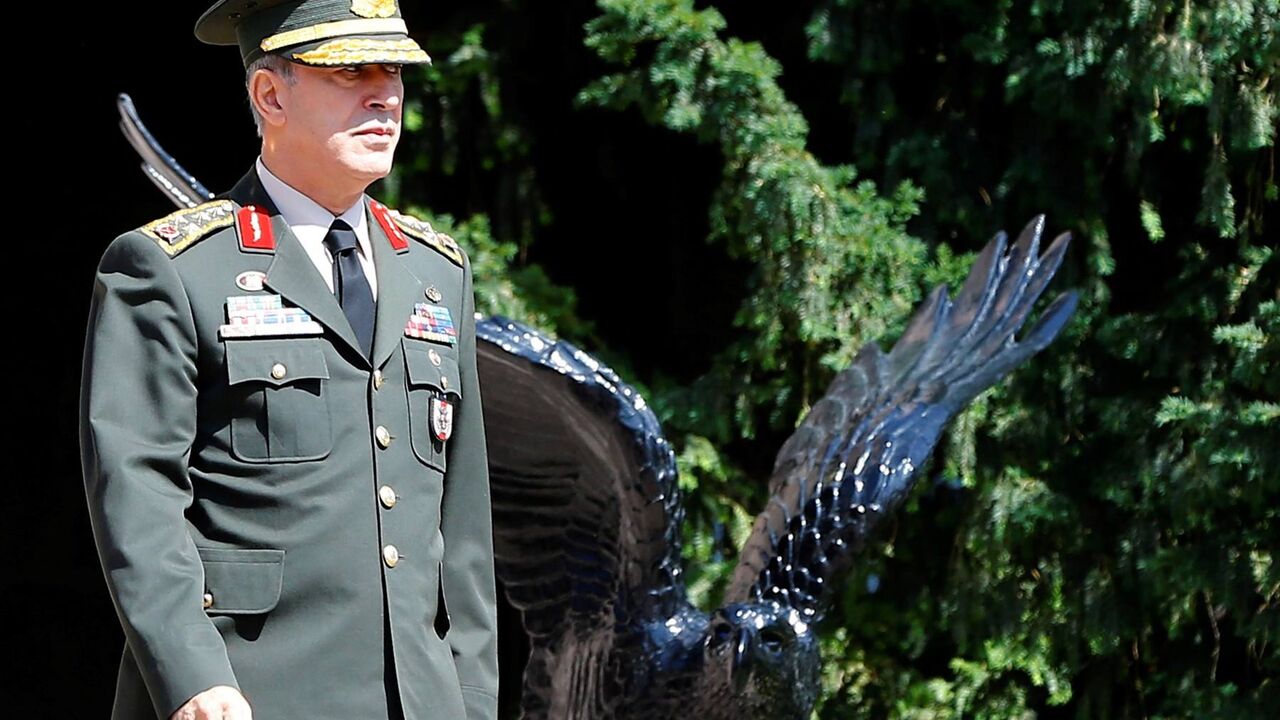 Hulusi Akar