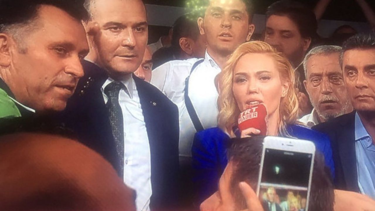 novinarka turske televizije