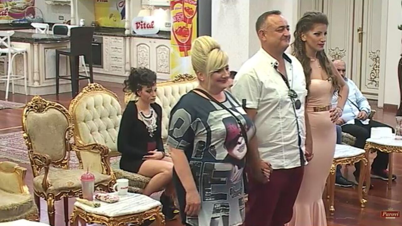 Parovi
