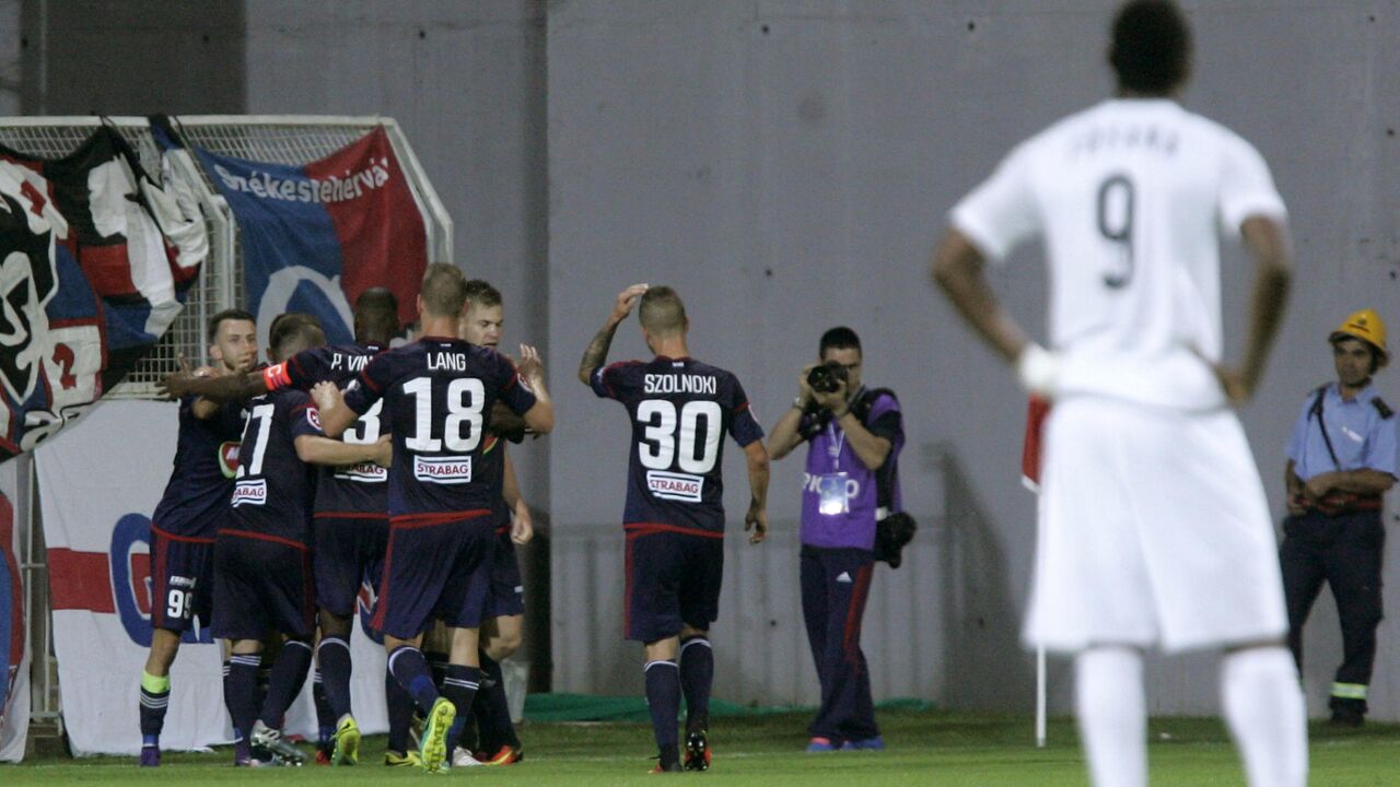 Beko Fofana na meču sa Videotonom