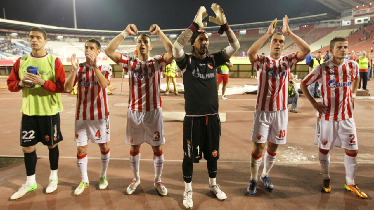 Aleksandar Pantić (prvi desno) u dresu Crvene zvezde