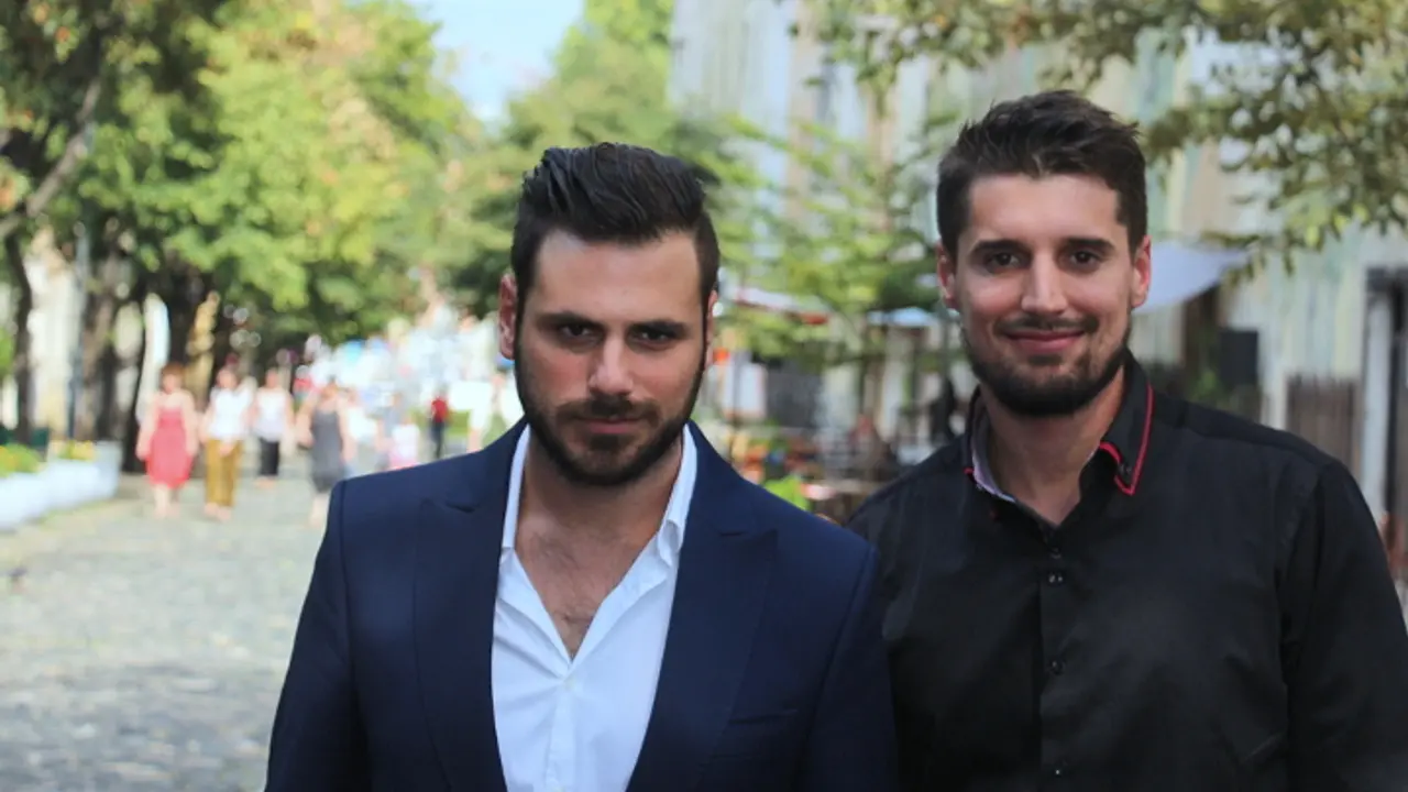 2Cellos
