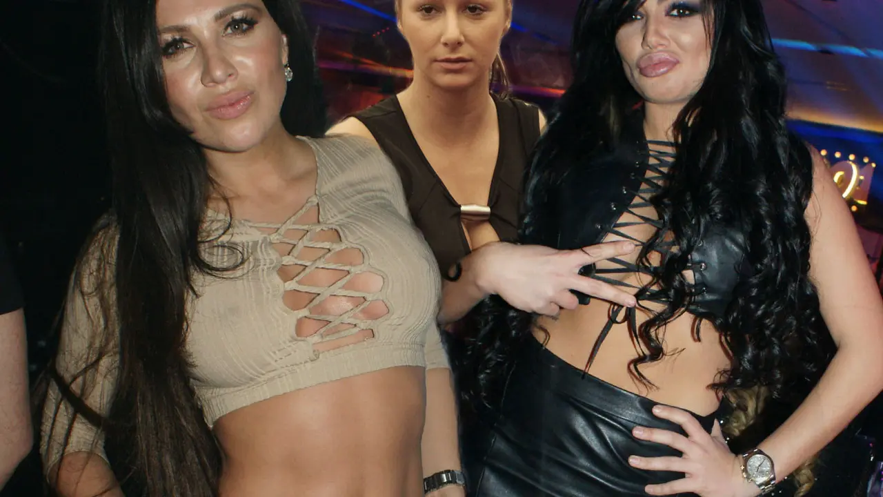 Stanija Dobrojević, Tamara Đurić, Maca Diskrecija