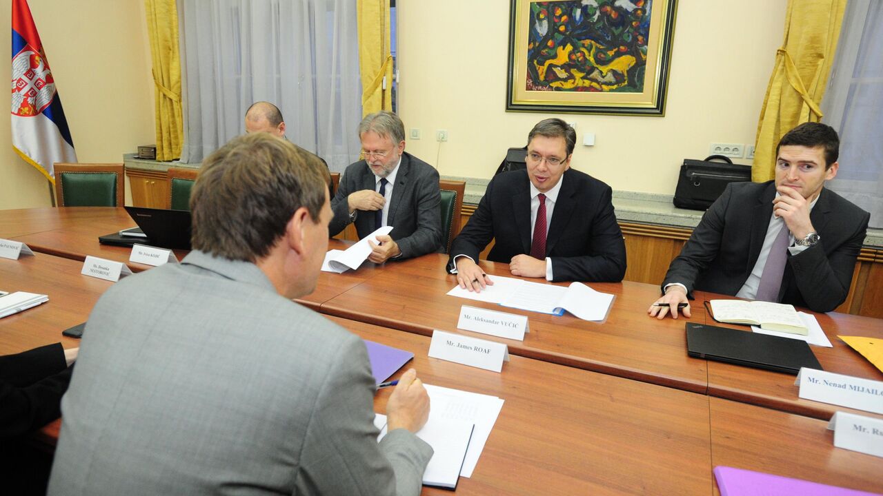 aleksandar vučić, mmf