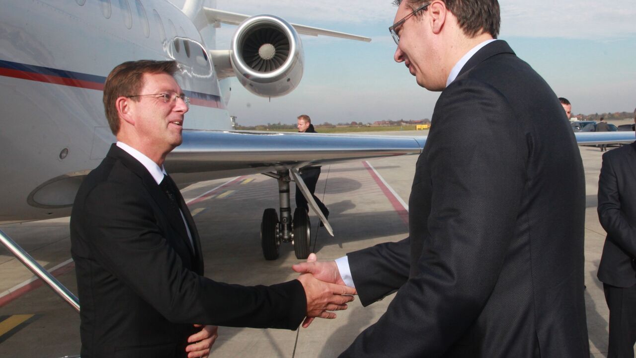 Miro Cerar, Aleksandar Vučić