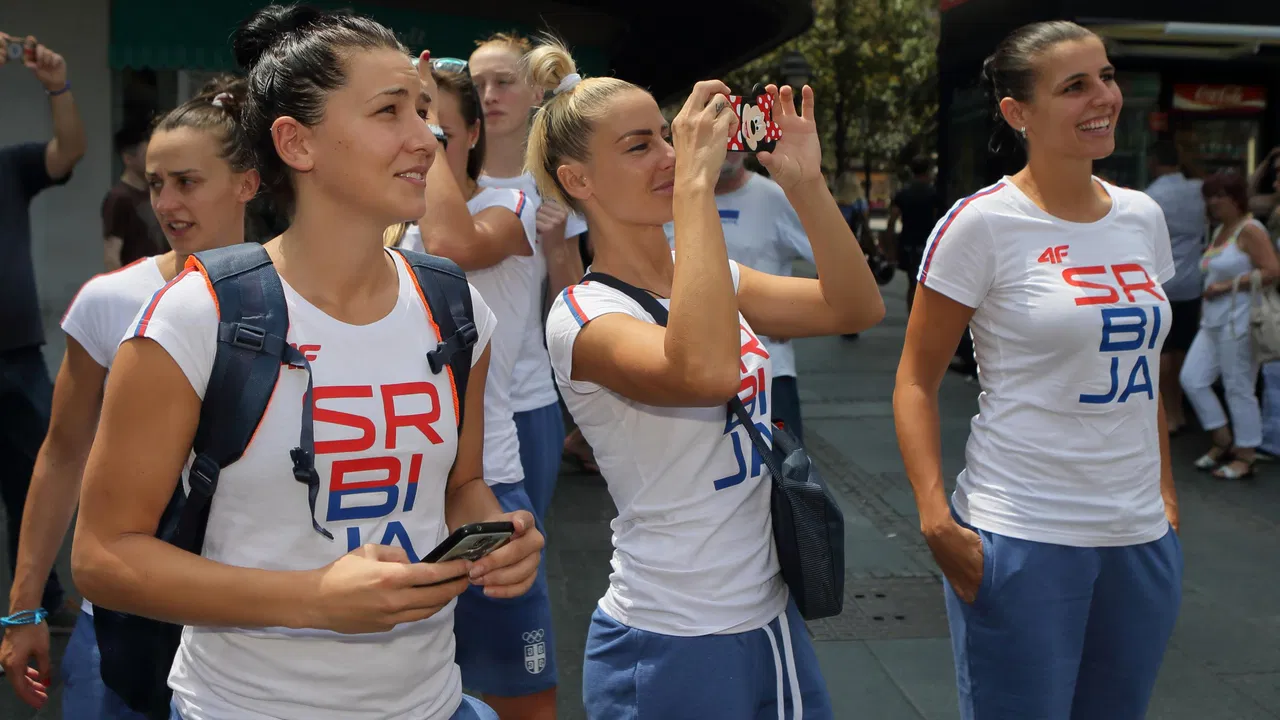 Dajana Butulija, Milica i Ana Dabović