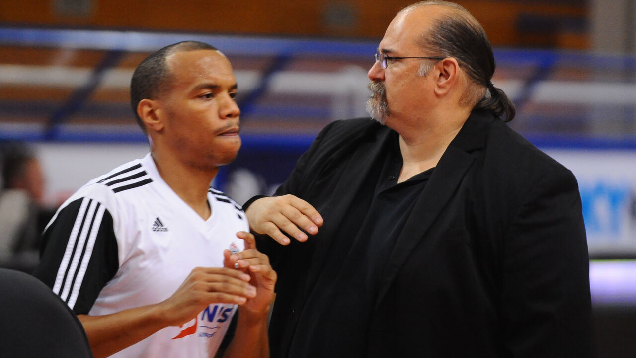 Alakdsandar Dzikic 
