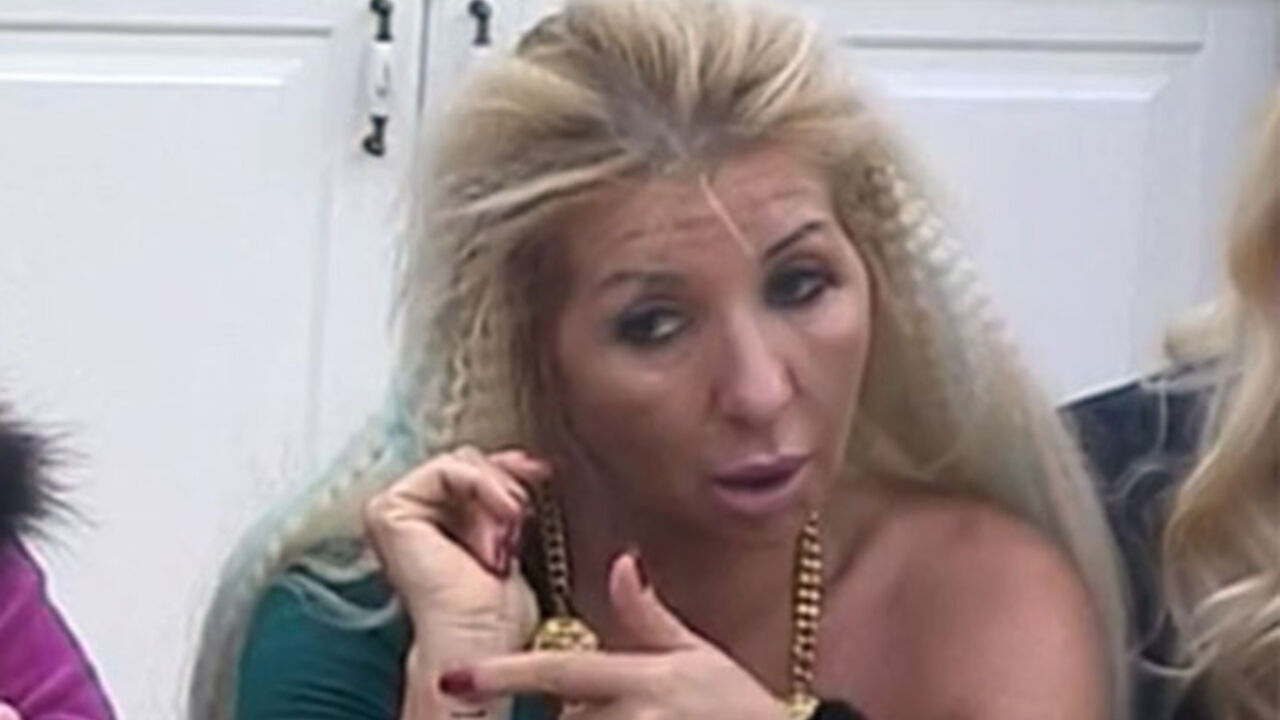 Blondi u rijalitiju Snajke