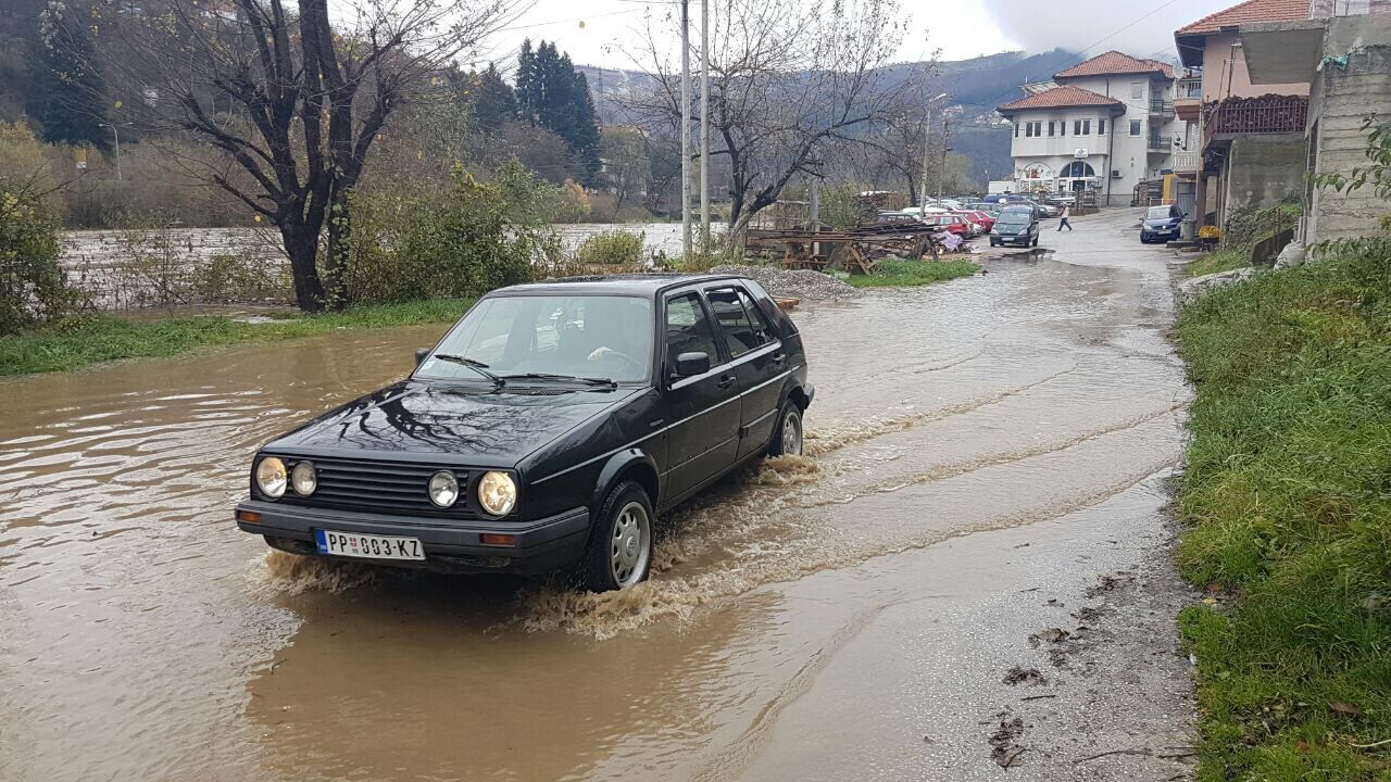Poplave