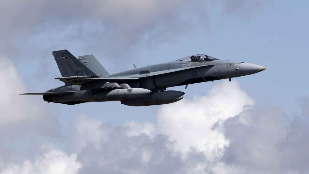 CF-18