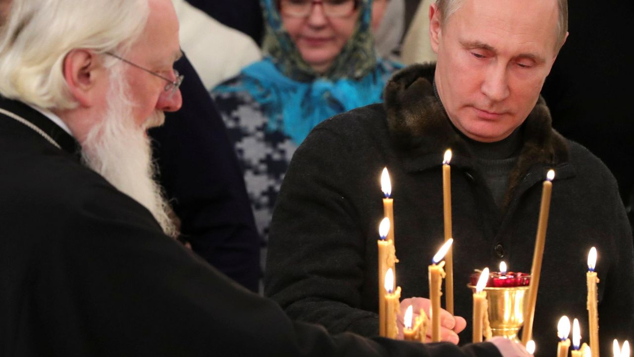 Vladimir Putin na Božićnoj liturgiji