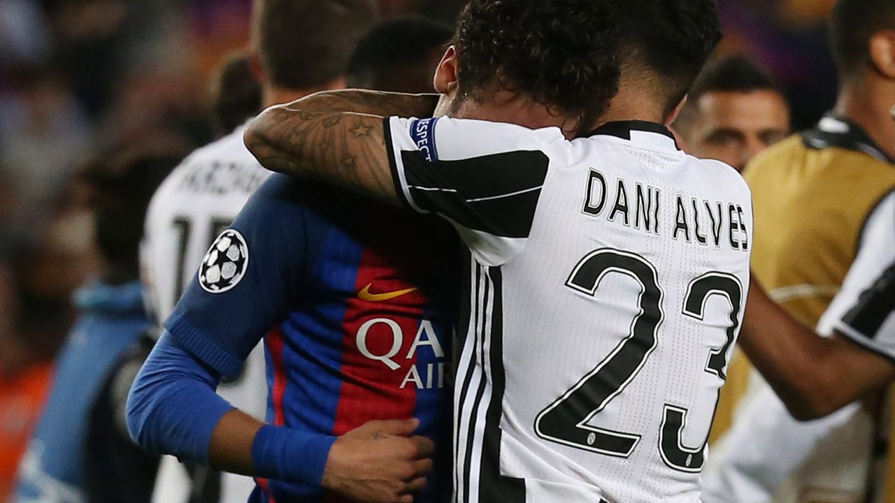 Dani Alves teši Nejmara