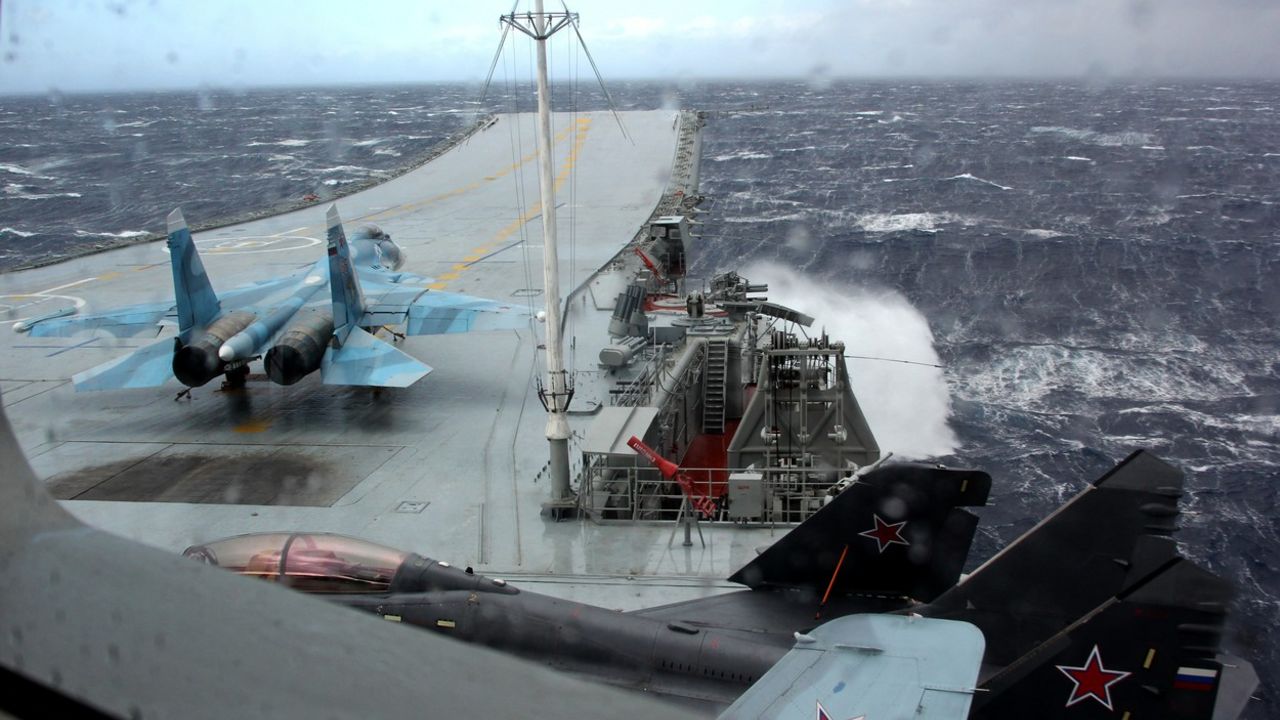 Su-27 na nosaču aviona Admiral Kuznjecov