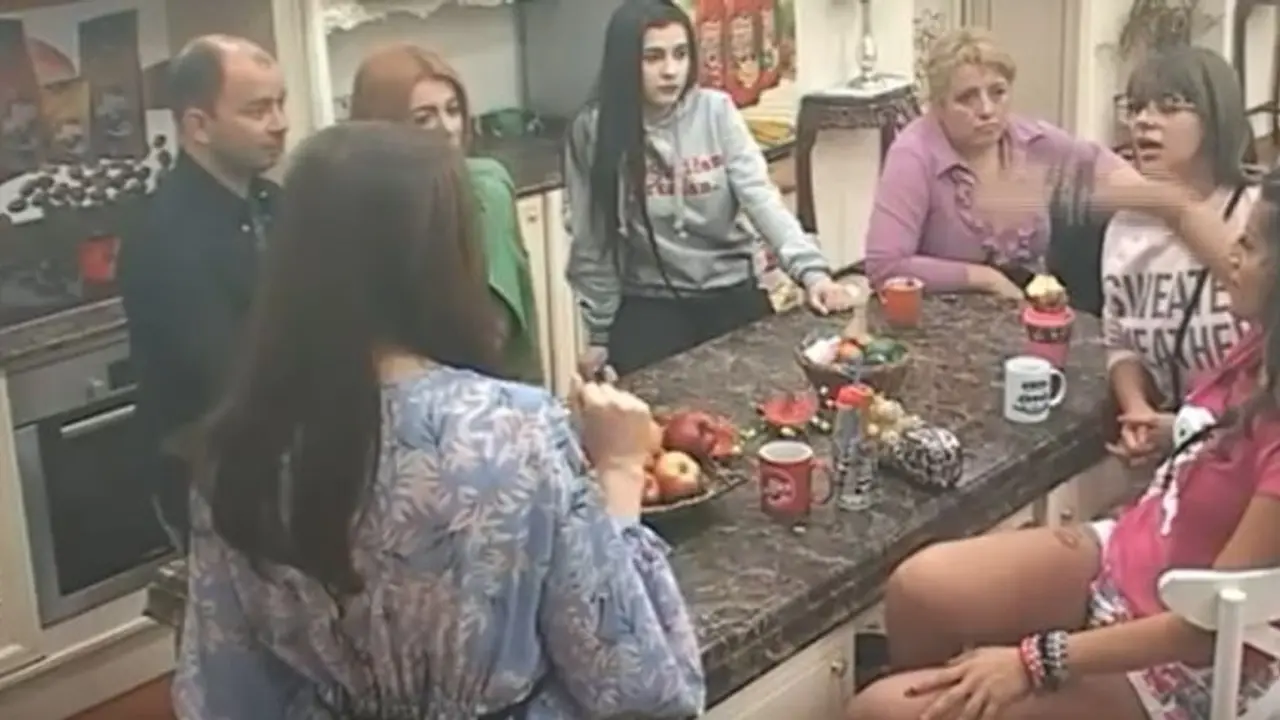 Parovi
