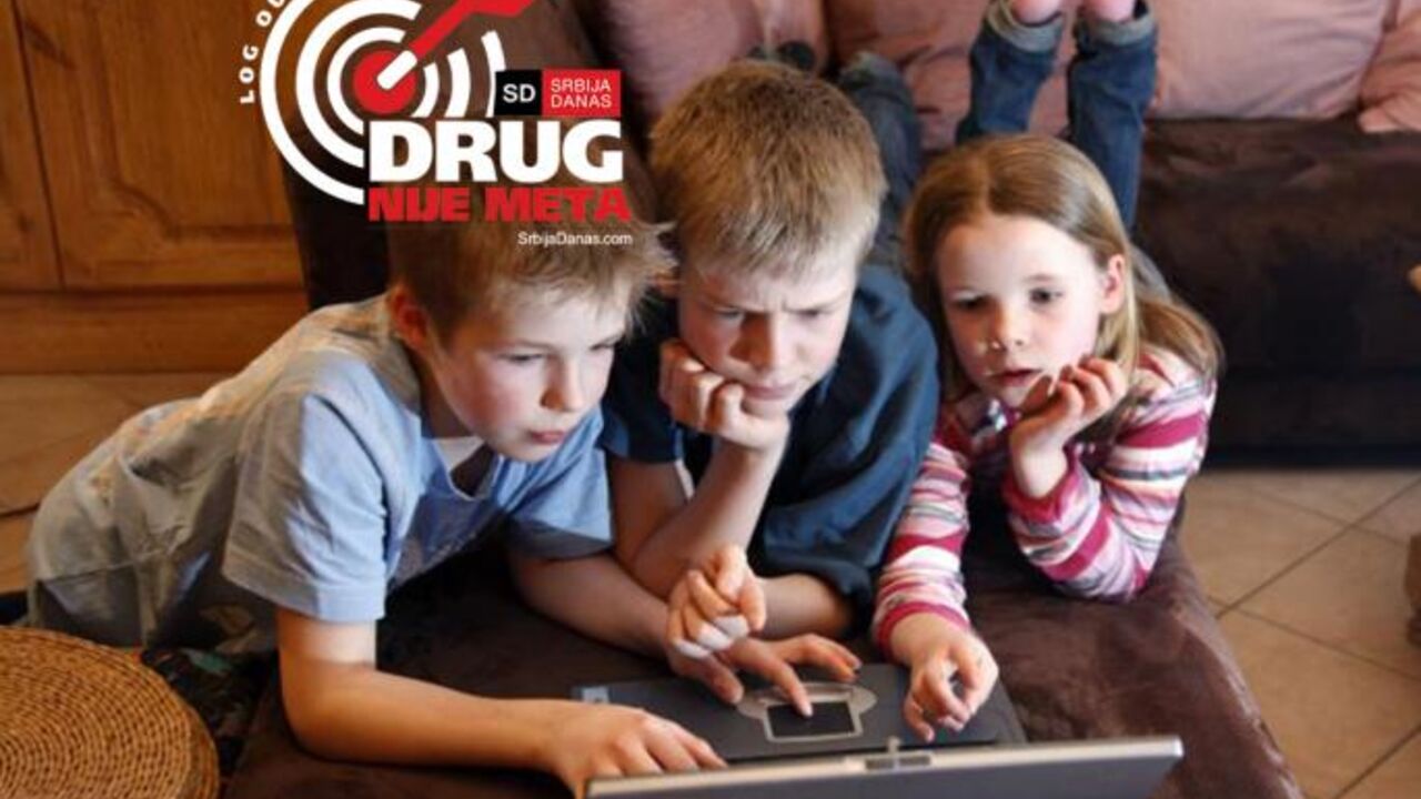 deca na Internetu