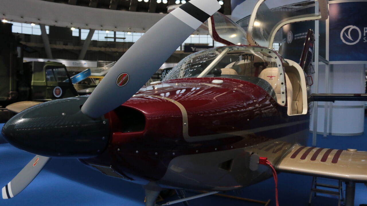 avion Sova