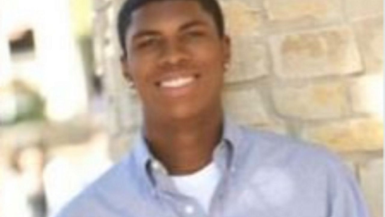 Bakari Henderson