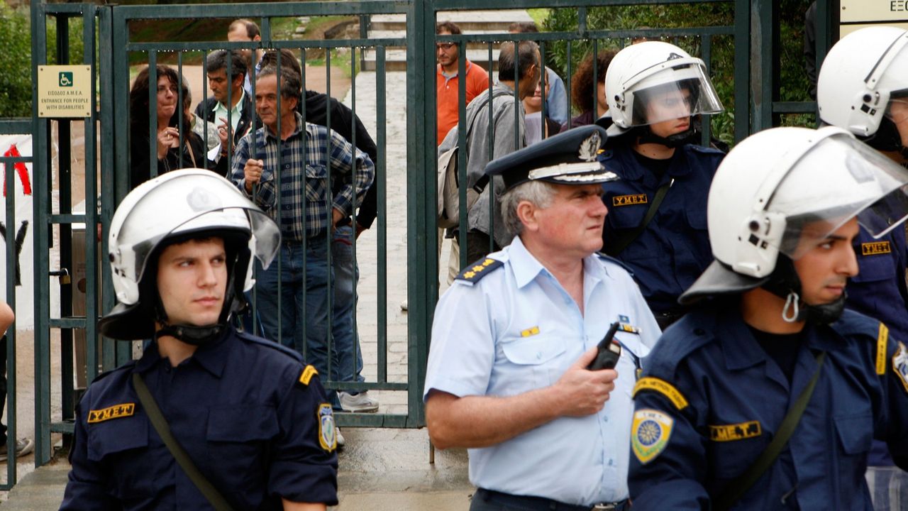grčka policija