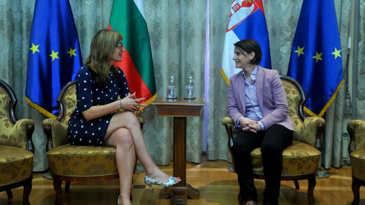 Ana Brnabić, Ekaterina Zaharijeva