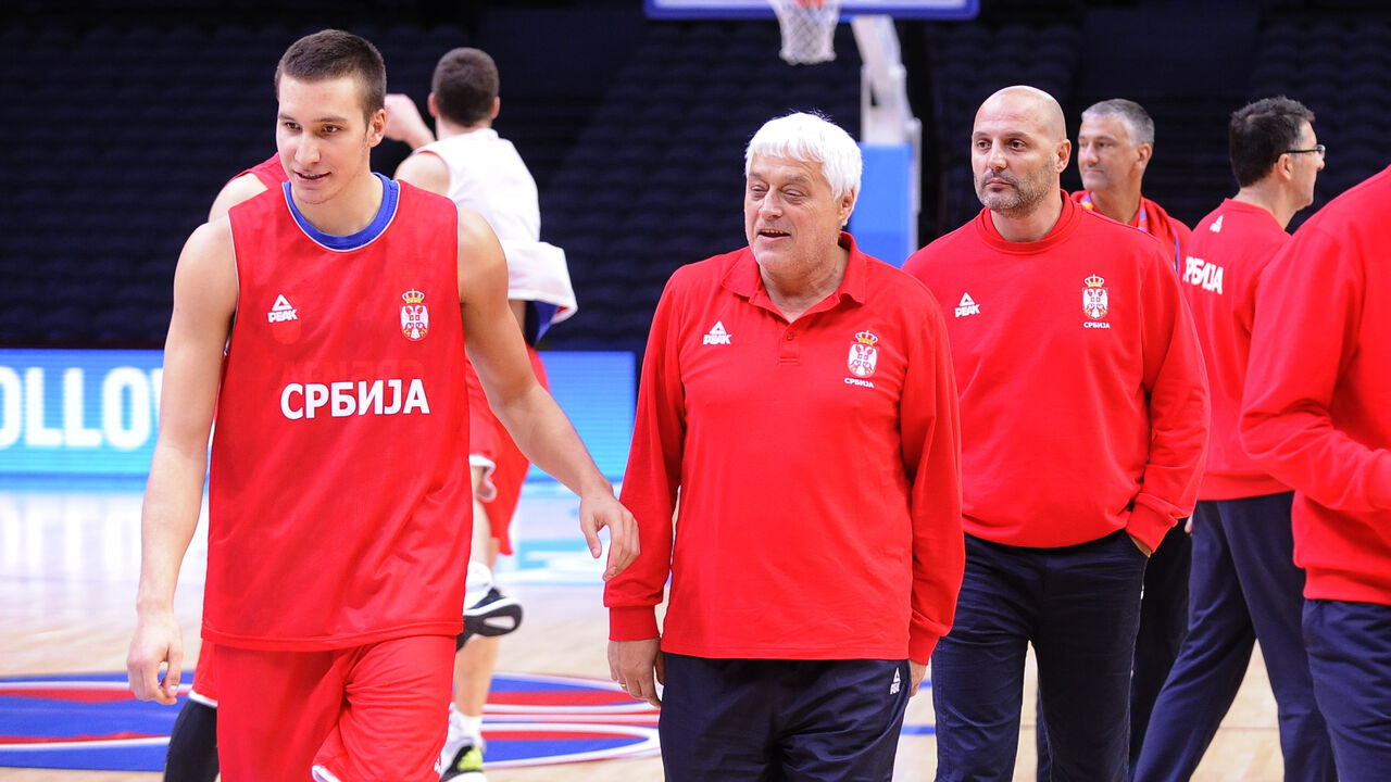 Miroslav Nikolić