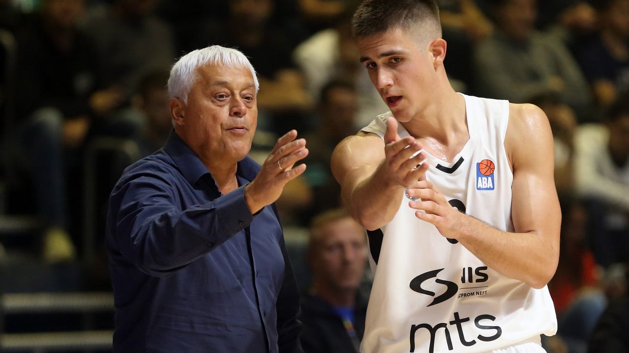 Miroslav Nikolić