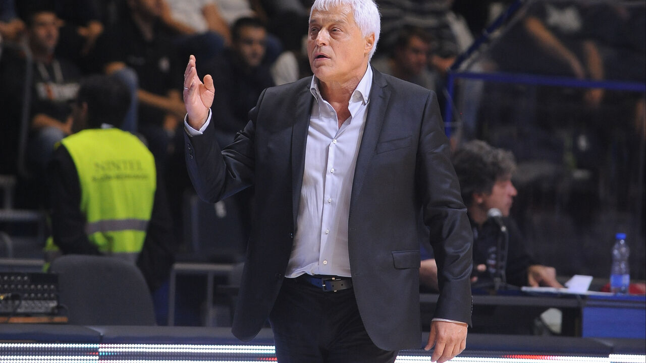 Miroslav Nikolić