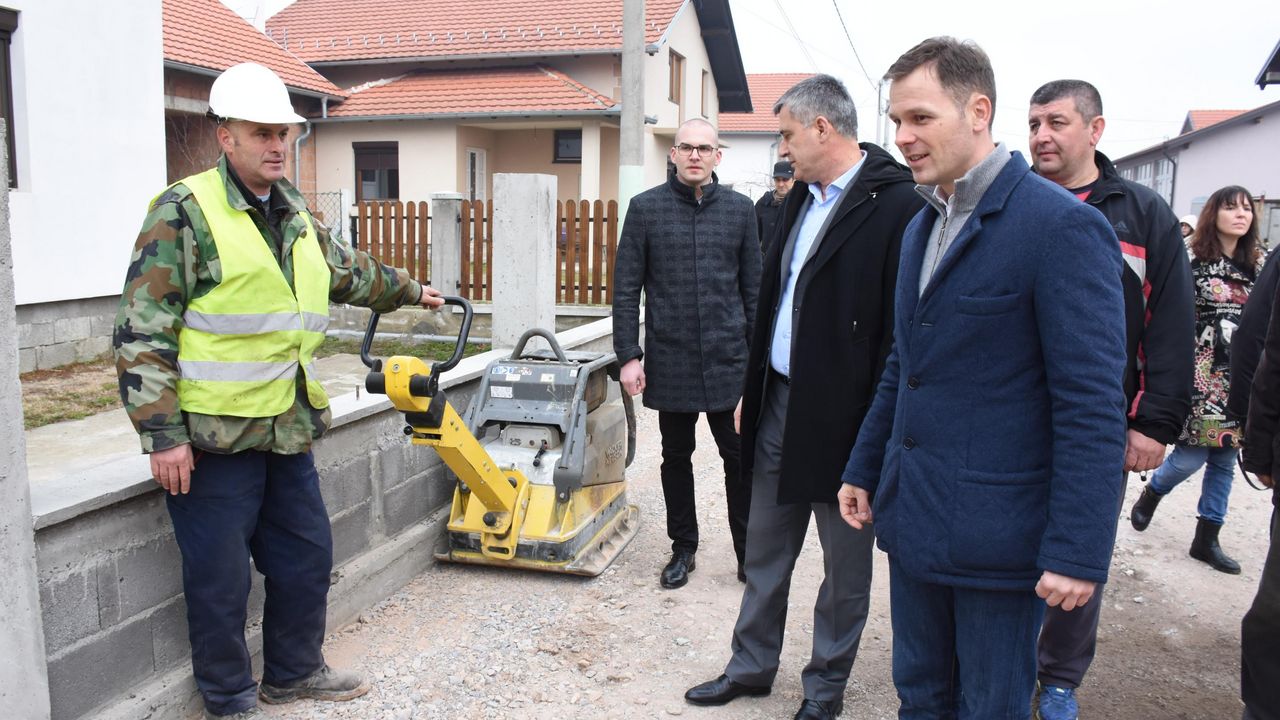 Siniša Mali